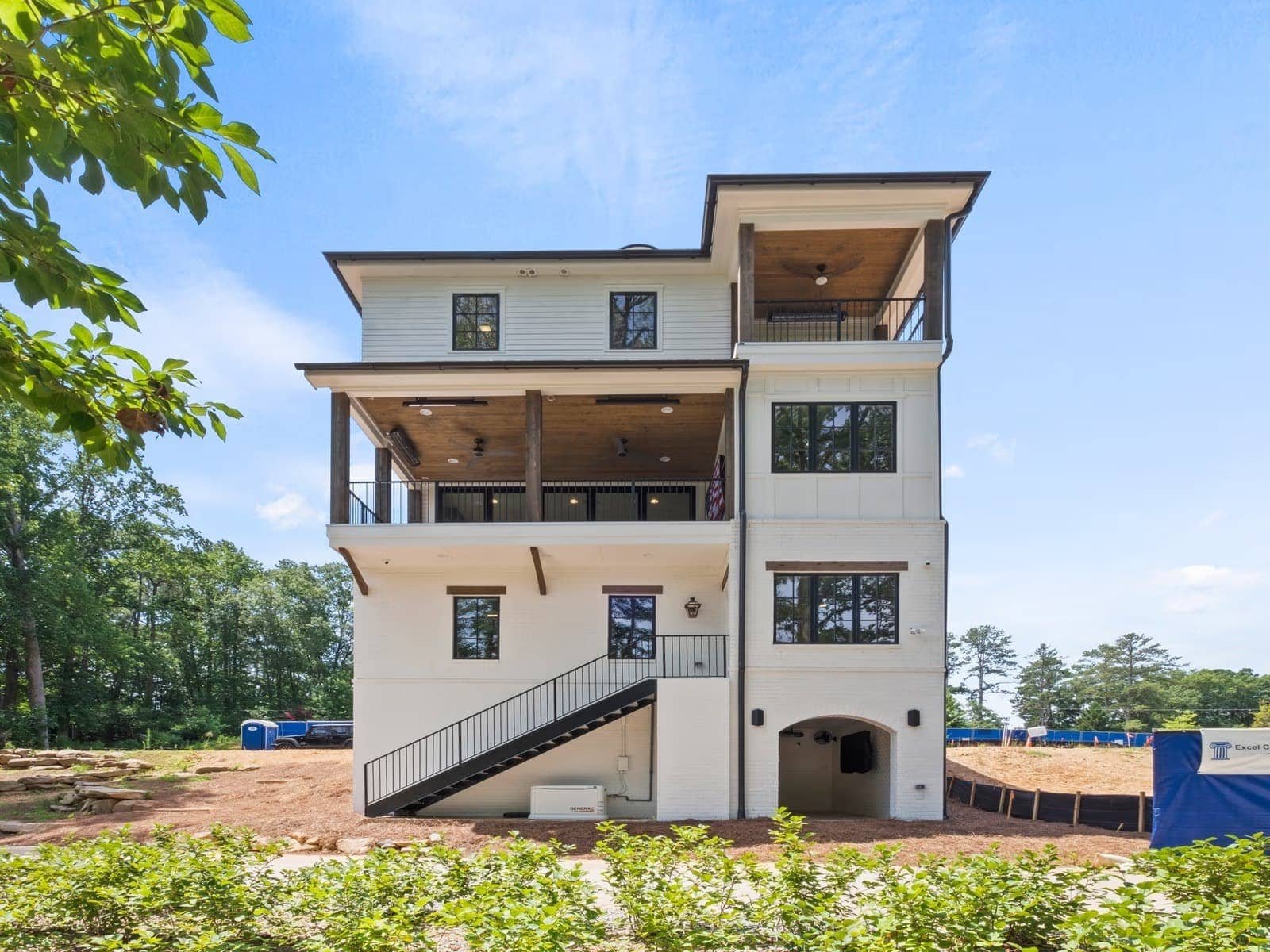 Alcovy Terrace